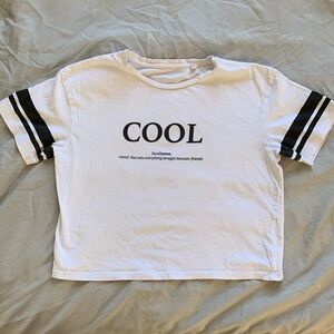 Cropped t-shirt size 12 😎